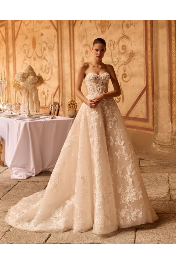 Abito da sposa avorio in pizzo zelia di alberto paltchi 2027