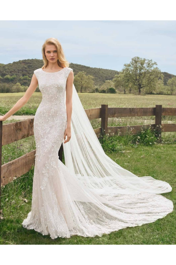 Abito da sposa Amina, avorio, pizzo, a sirena, Alberto Palatchi