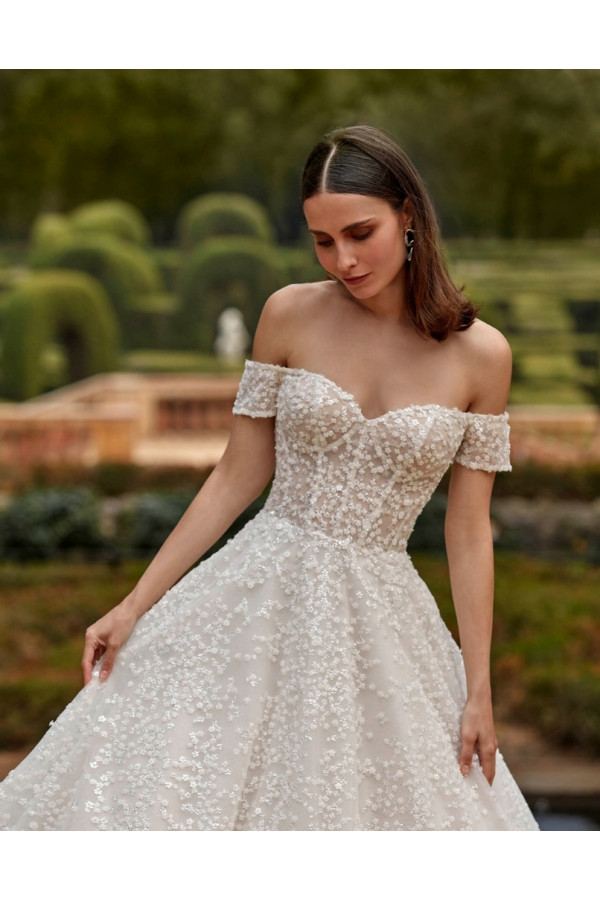 Abito da sposa Louvre, avorio, tulle, ampio, Fara Sposa