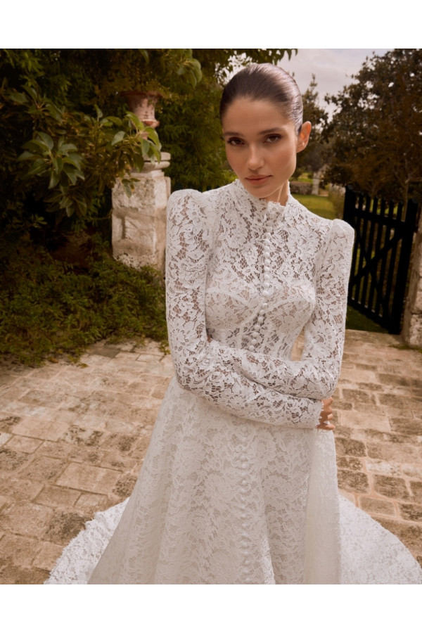 Abito da sposa Mencia, bianco, in pizzo ampio di Alberto Palatachi