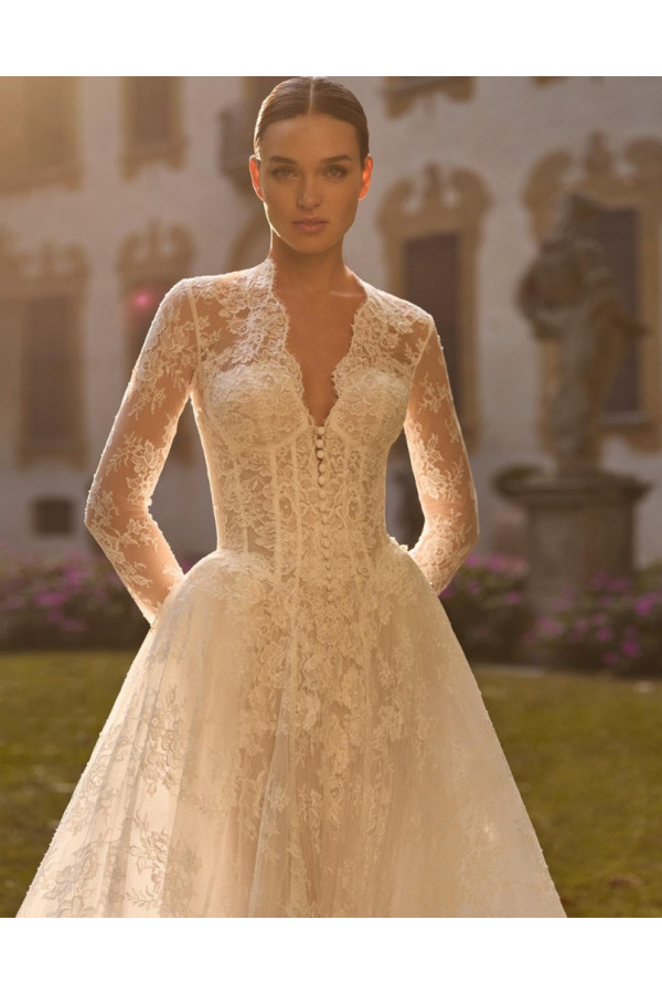 Abito da sposa Britney, avorio, pizzo. Alberto Palatachi 2027